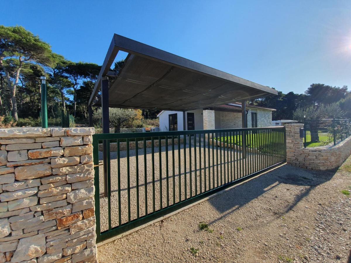 ボドニャン Casa Pinea Fazanaヴィラ エクステリア 写真